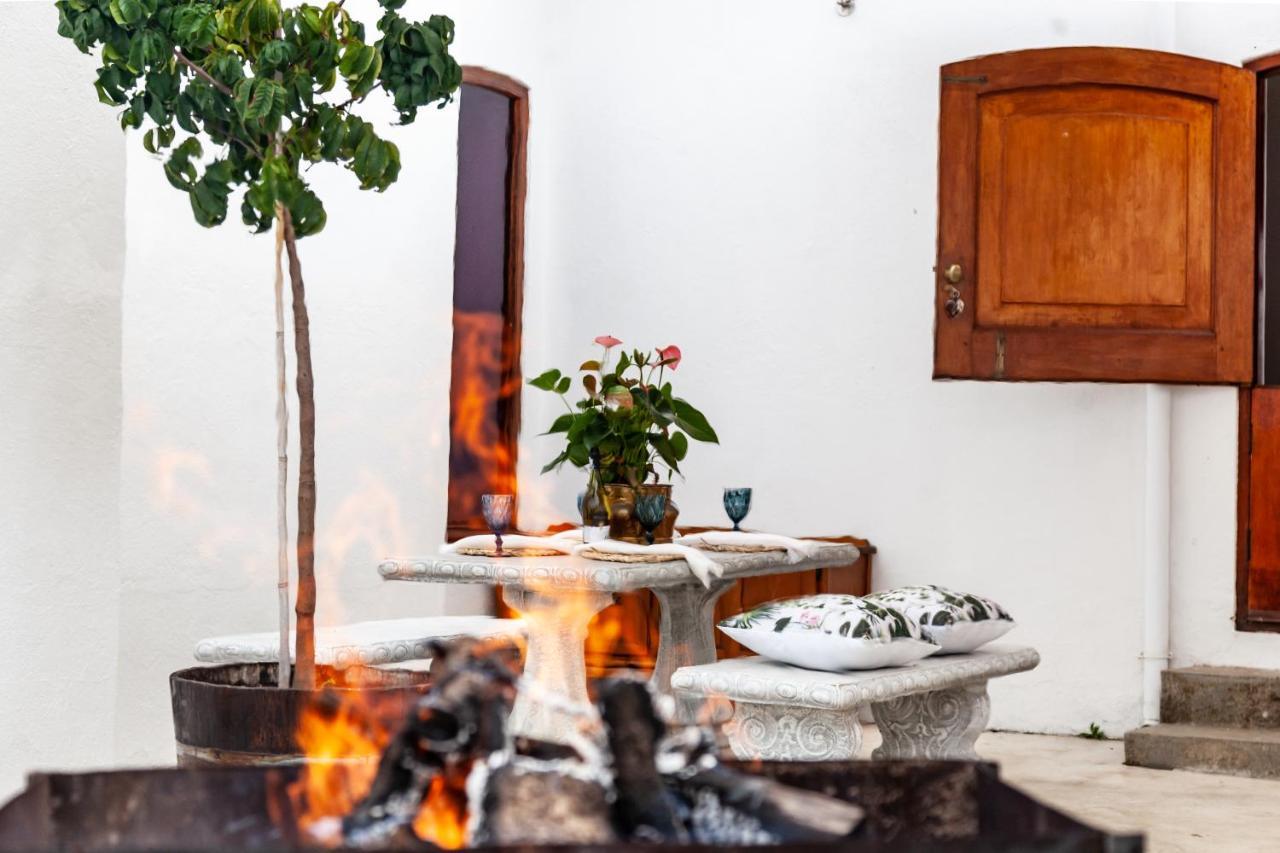 Ayama Wine Farm - Manor House Bed & Breakfast เวลลิงตัน ภายนอก รูปภาพ