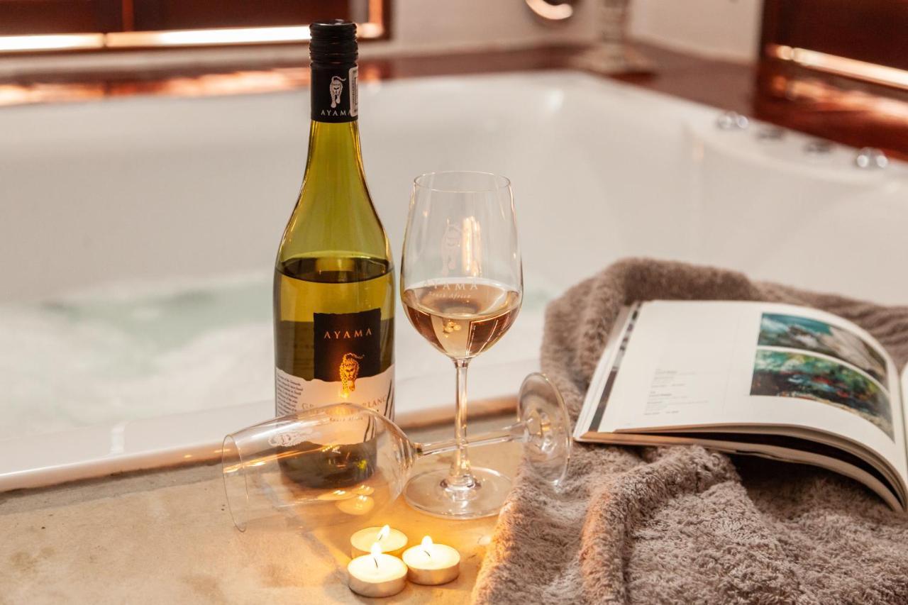 Ayama Wine Farm - Manor House Bed & Breakfast เวลลิงตัน ภายนอก รูปภาพ